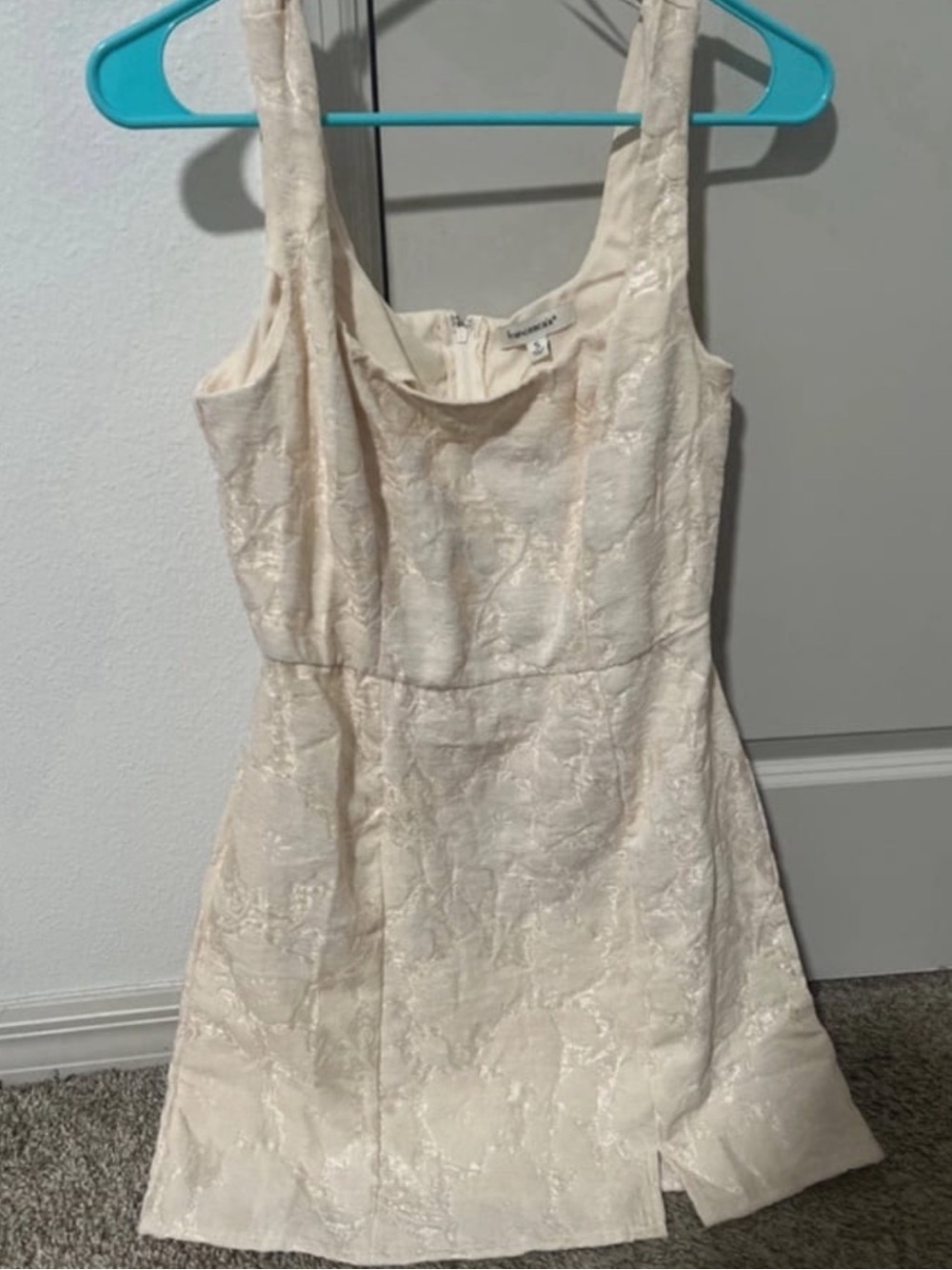 Francesca’s Sleeveless Cream Mini Dress